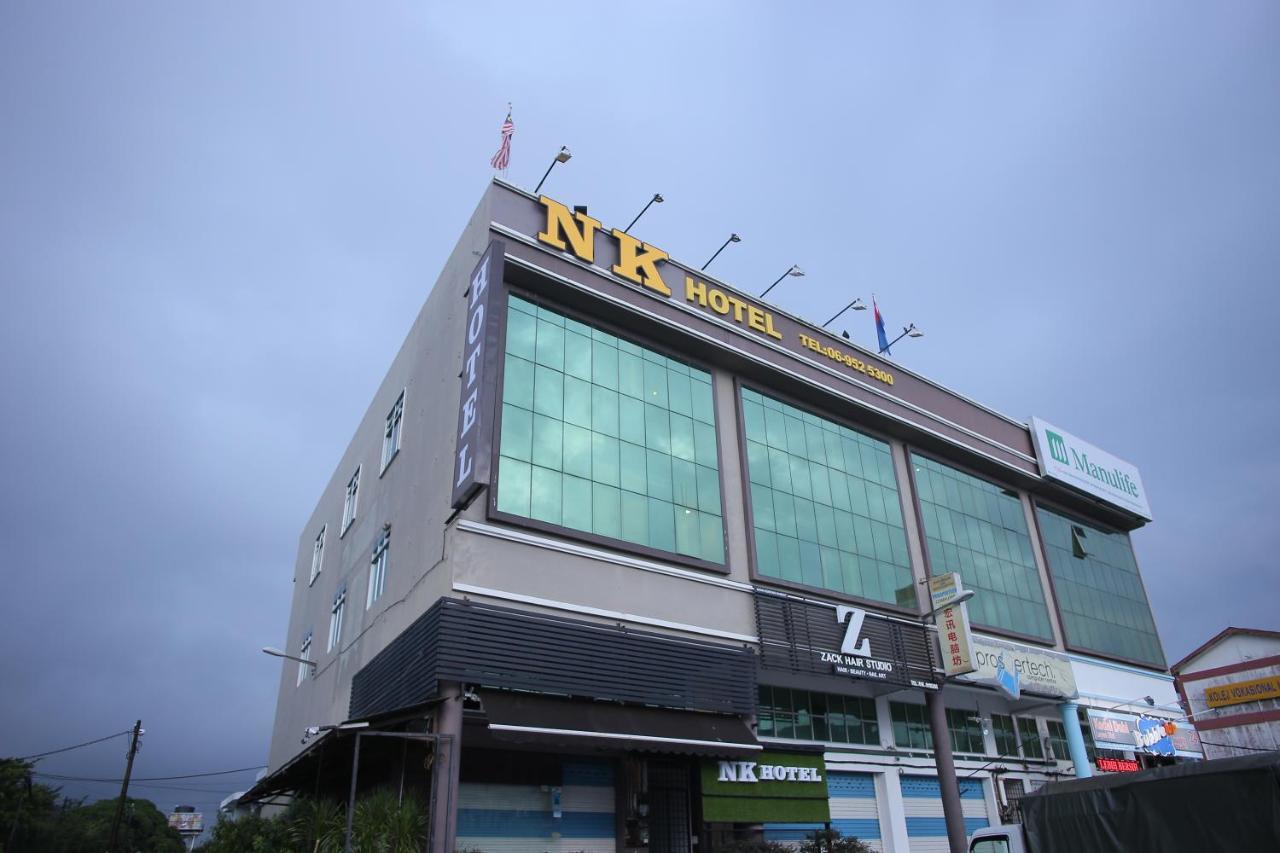 N K Hotel Muar Buitenkant foto